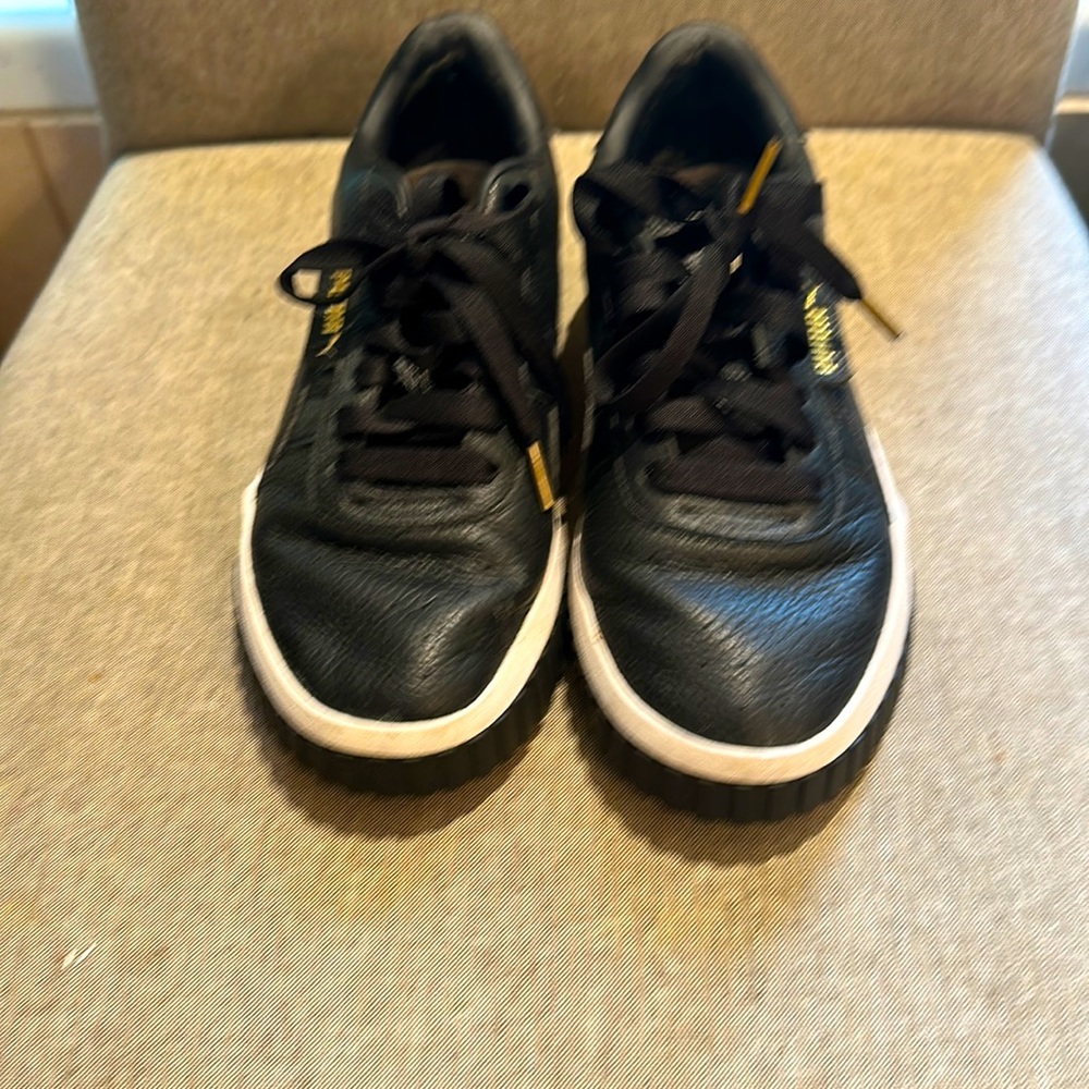 Black 9.5 Puma in great condition